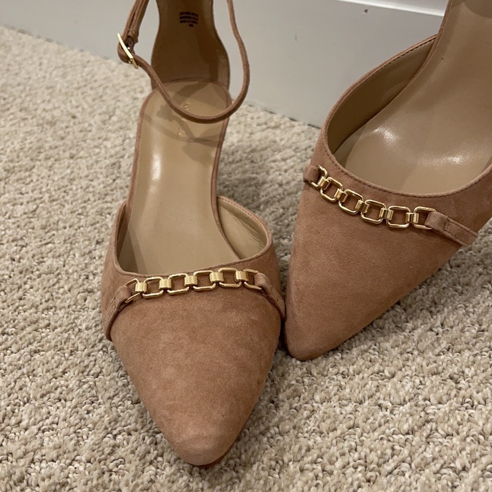 Ann Taylor nude kitten heel pump - Picture 2 of 6